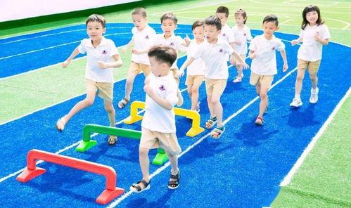 课间操吃瓜,瓜果飘香，欢乐无限